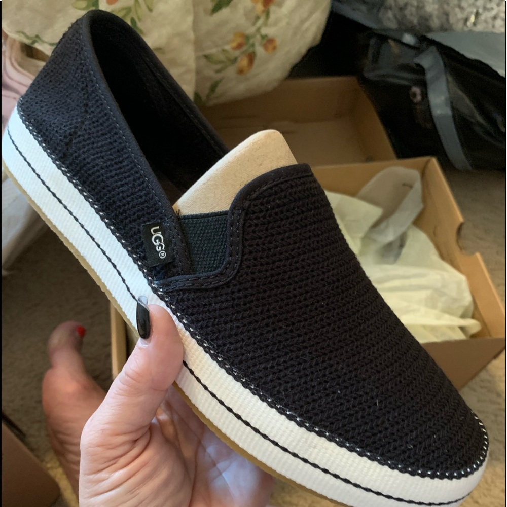 Uggs slip on W Bren